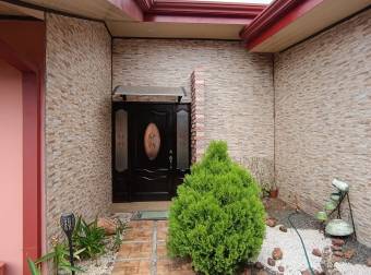 HEREDIA MERCEDES NORTE VENDO CASA $315.000