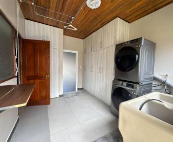 1-level house for sale in Bello Horizonte, Escazú 1-level house for sale in Bello Horizonte, Escazú