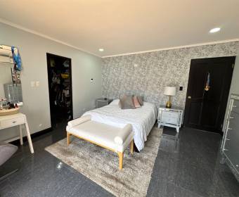 1-level house for sale in Bello Horizonte, Escazú 1-level house for sale in Bello Horizonte, Escazú