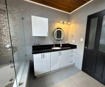 1-level house for sale in Bello Horizonte, Escazú 1-level house for sale in Bello Horizonte, Escazú