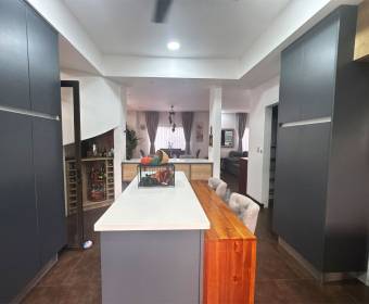 5 bedroom house for sale in La Guacima, Veredas del Arroyo condominium