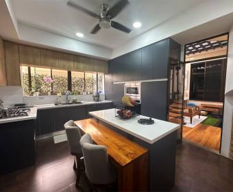 5 bedroom house for sale in La Guacima, Veredas del Arroyo condominium