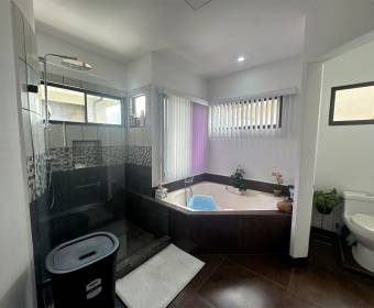 5 bedroom house for sale in La Guacima, Veredas del Arroyo condominium