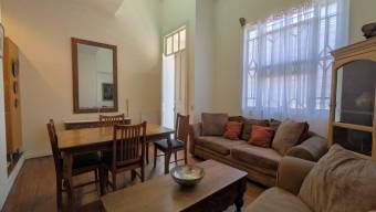 Se alquila espacioso apartamento en Carmen de San José 26-665