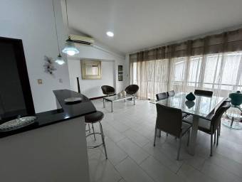 Se alquila moderno apartamento en condominio de Santa Ana 26-891