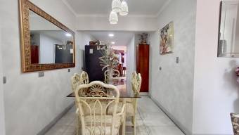 Se alquila espaciosa casa en Curridabat de San José 26-927