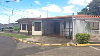 Se alquila espaciosa casa en Curridabat de San José 26-927