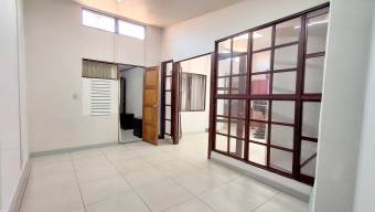 Se alquila espaciosa casa en Curridabat de San José 26-927