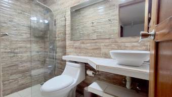 Se alquila espaciosa casa en Curridabat de San José 26-927