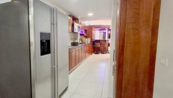 Se alquila espaciosa casa en Curridabat de San José 26-927