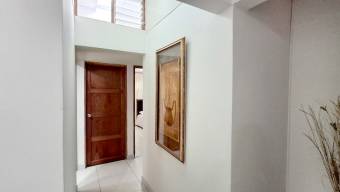 Se alquila espaciosa casa en Curridabat de San José 26-927