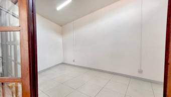 Se alquila espaciosa casa en Curridabat de San José 26-927