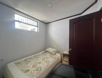 VENTA DE CASA l SAN VICENTE l MORAVIA l PRECIO NEGOCIABLE.