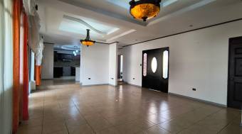 VENTA DE CASA l MERCEDES l HEREDIA l PRECIO NEGOCIABLE.