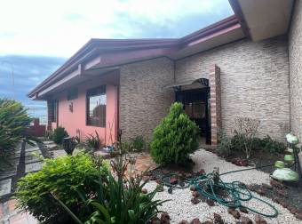 VENTA DE CASA l MERCEDES l HEREDIA l PRECIO NEGOCIABLE.