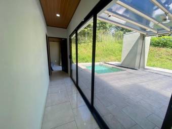 Se alquila casa de lujo en condominio de Orotina Alajuela 26-776