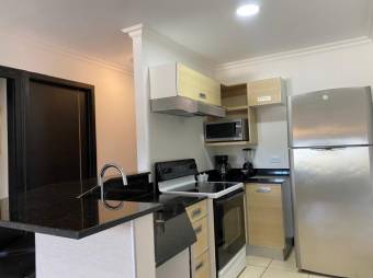 Se alquila moderno apartamento amoblado en Avalon Country Club 26-675