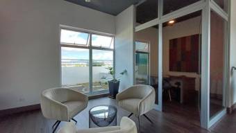 Se alquila moderno apartamento en condominio de Tibás San José 26-800