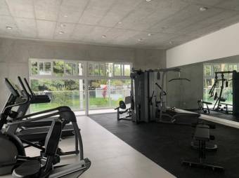 Se alquila moderno apartamento en condominio de Uruca San José 26-556
