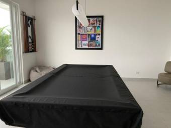 Se alquila moderno apartamento en condominio de Uruca San José 26-556