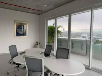 Se alquila moderno apartamento en condominio de Uruca San José 26-556