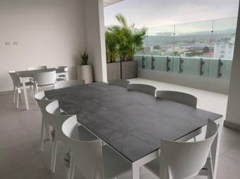 Se alquila moderno apartamento en condominio de Uruca San José 26-556