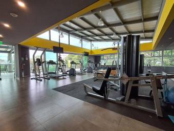 Se alquila moderno apartamento amoblado en condominio Altamira 26-546