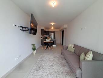 Se alquila moderno apartamento amoblado en condominio Altamira 26-546