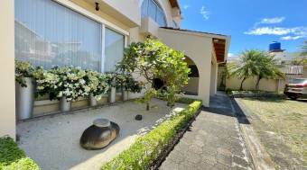 Venta de casa amueblada San Rafael Escazú #26-986