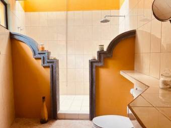 MLS-26-990 LS VENTA HERMOSA CASA GARABITO PUNTARENAS 