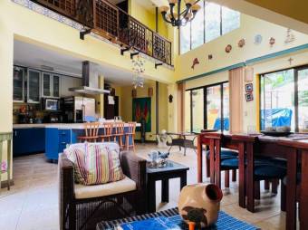 MLS-26-990 LS VENTA HERMOSA CASA GARABITO PUNTARENAS 