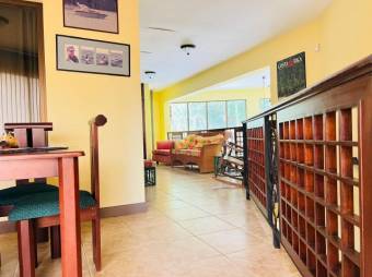 MLS-26-990 LS VENTA HERMOSA CASA GARABITO PUNTARENAS 