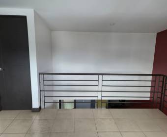 Apartment for sale in Bellavista Condominium, Alajuelita, San José. Bank-owned property.