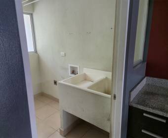 Apartment for sale in Bellavista Condominium, Alajuelita, San José. Bank-owned property.