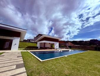 Venta de lote en Condiminio, Tres Rios, Cartago #26-894