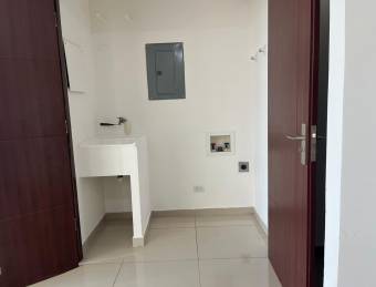 Modern Apartment in San Sebastián, San José