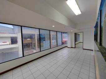 Se vende espacioso edificio en Carmen de San José 25-504, $ 1,850,000, 26, San José, San José