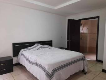 Se vende apartamento para inversión en Avalon Country Club 26-932