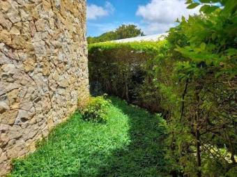 Se vende apartamento para inversión en Avalon Country Club 26-932