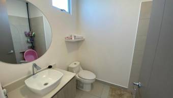 Se vende moderna casa con patio en condominio de Ulloa Heredia 26-733 Se vende moderna casa con patio en condominio de Ulloa Heredia 26-733