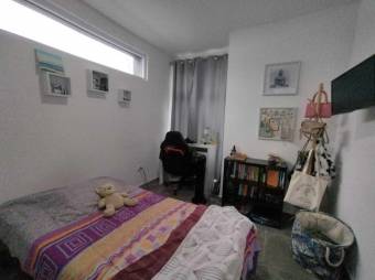 Se vende moderna casa en condominio de San Francisco Heredia 25-64