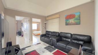 Se alquila moderna casa en condominio de San Antonio Escazú 26-760