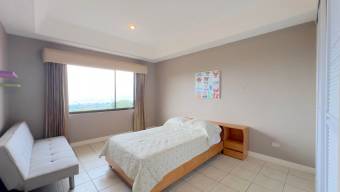 Se alquila moderna casa en condominio de San Antonio Escazú 26-760