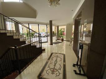 Se alquila moderno apartamento amoblado en San Rafael Escazú 25-1727