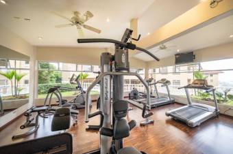 Se alquila moderno apartamento amoblado en San Rafael Escazú 25-1727