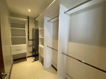 Se alquila moderno apartamento amoblado en San Rafael Escazú 25-1727