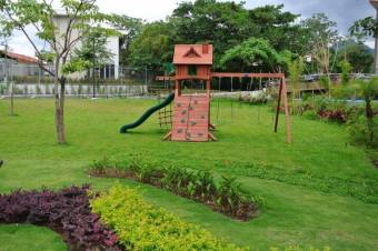 Se alquila apartamento en condominio de Guachipelín Escazú 26-755