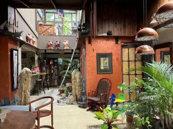 Se alquila casa amoblada en San Rafael Escazú 25-165