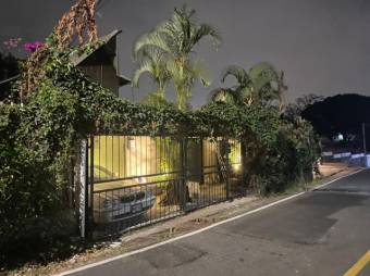 Se alquila casa amoblada en San Rafael Escazú 25-165