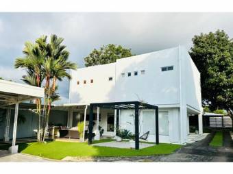 MODERN HOUSE FOR SALE, ALAJUELA, OROTINA CENTER 